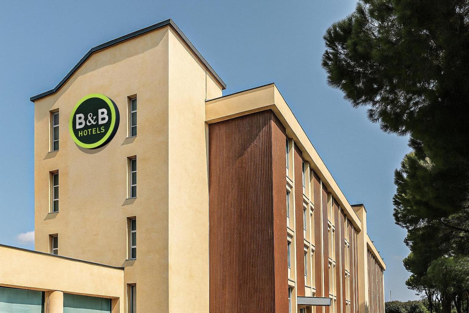 B&B Hotel Calenzano First Hotel 4*